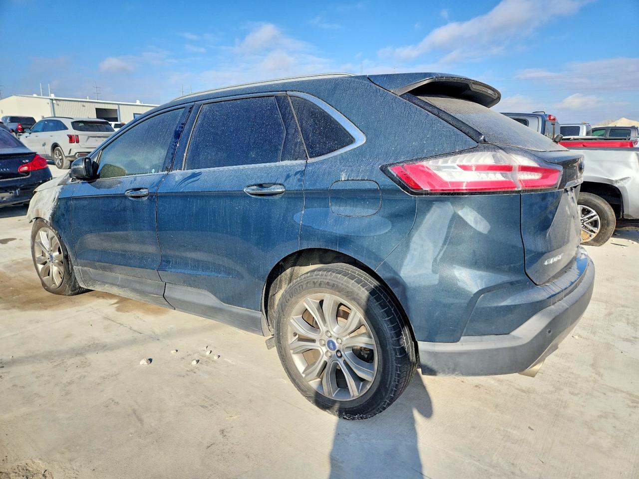 2019 FORD EDGE TITANIUM photo 2