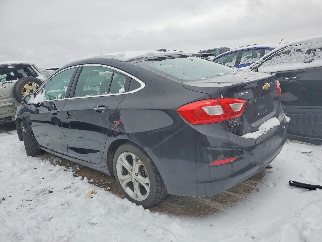 2017 CHEVROLET CRUZE PREMIER photo 2