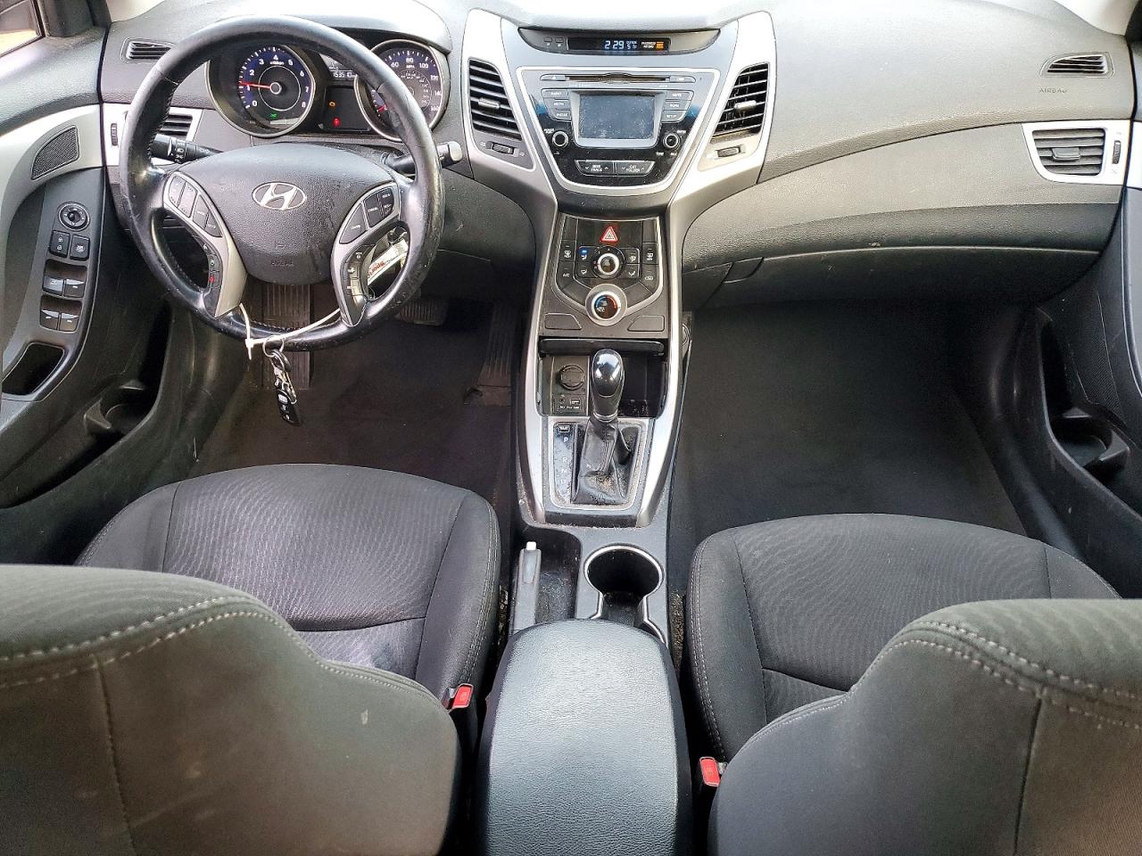 2015 HYUNDAI ELANTRA SE photo 8