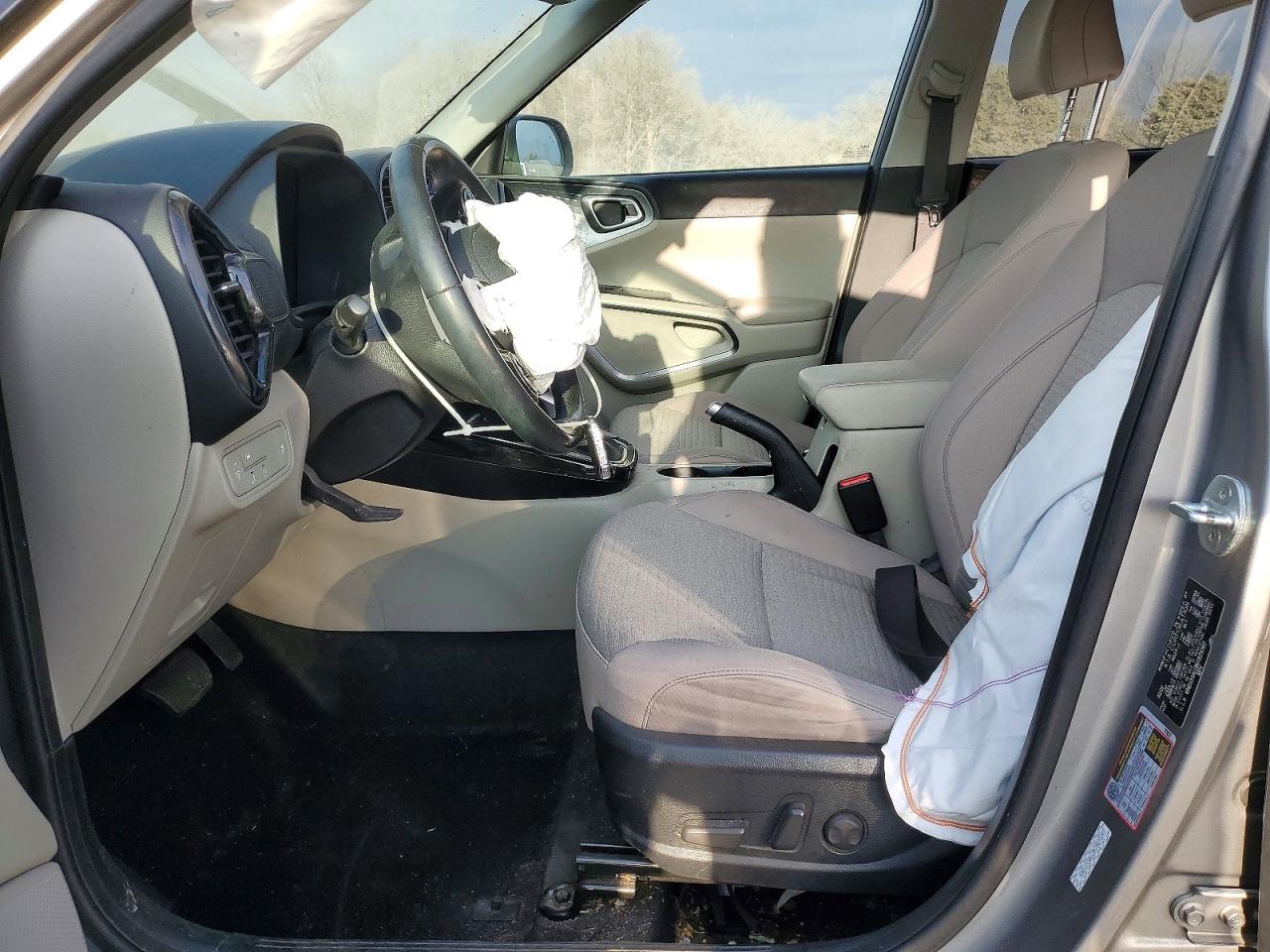 2022 KIA SOUL EX photo 7