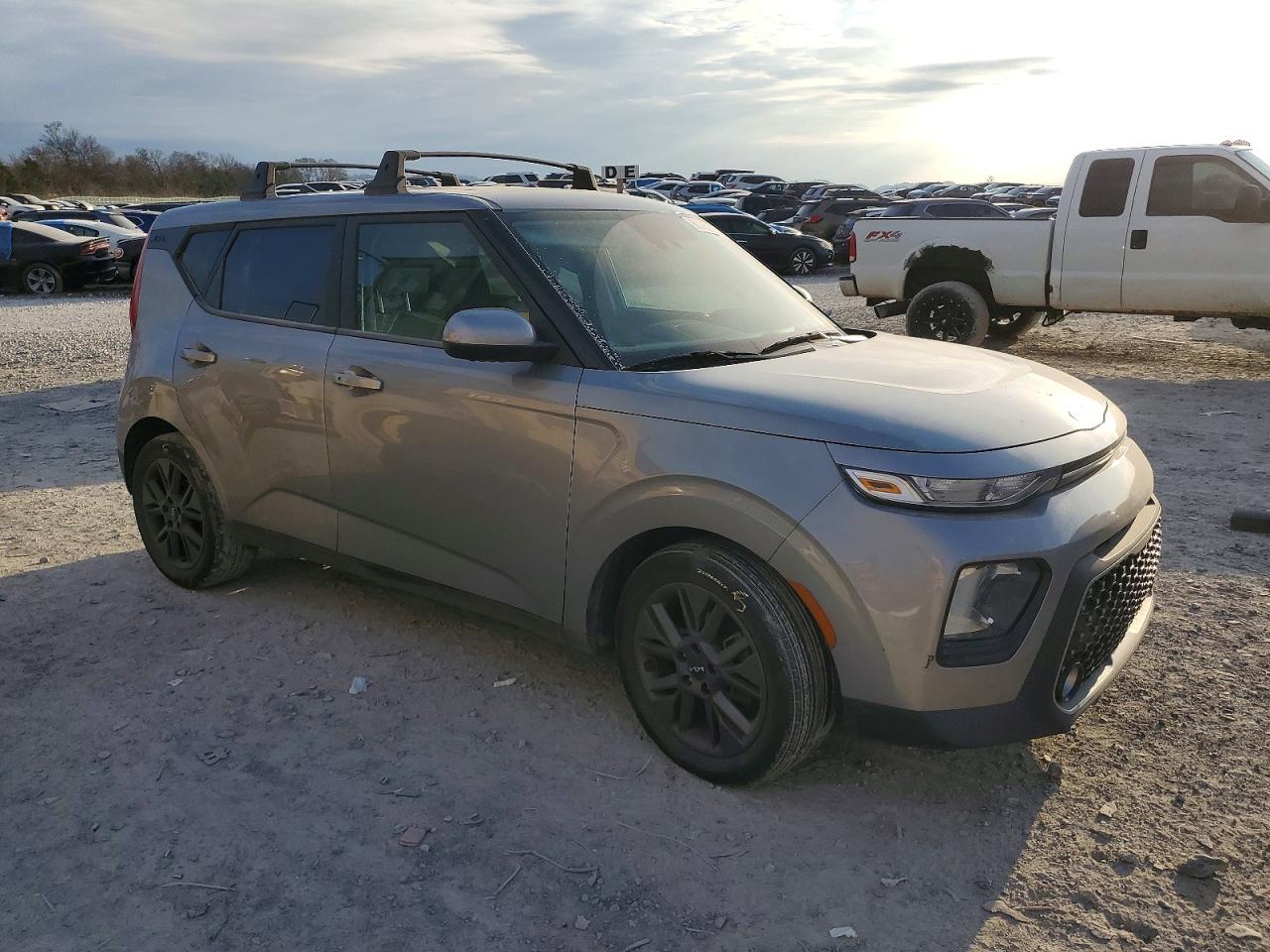 2022 KIA SOUL EX photo 4