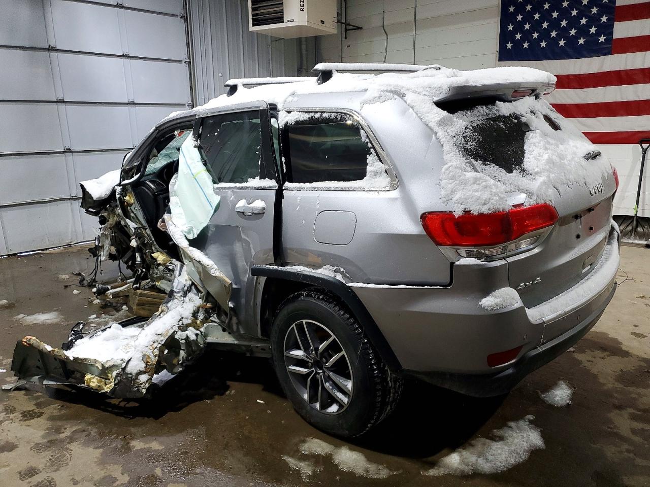 2019 JEEP GRAND CHEROKEE LIMITED photo 3