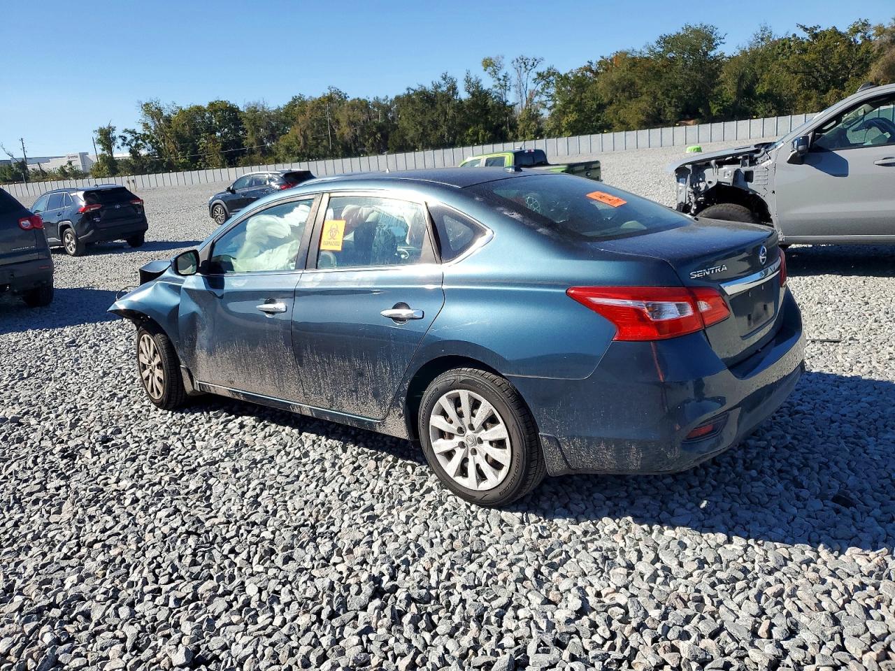 2017 NISSAN SENTRA S photo 2