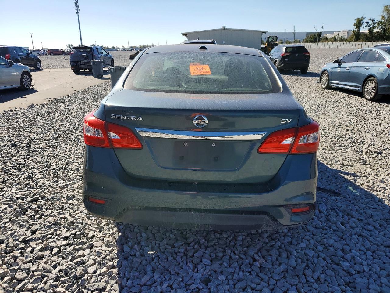 2017 NISSAN SENTRA S photo 6