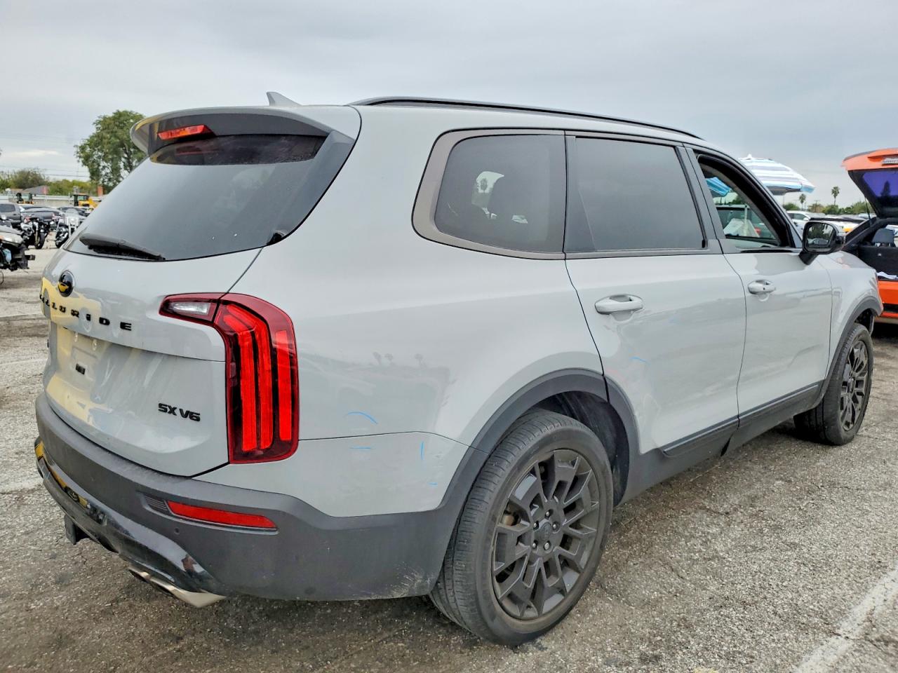 2021 KIA TELLURIDE SX photo 3