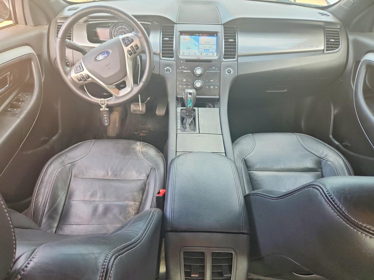 2016 FORD TAURUS SEL photo 8