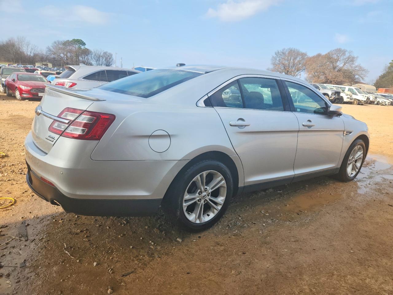 2016 FORD TAURUS SEL photo 3