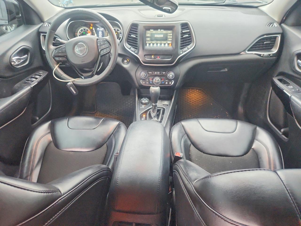 2019 JEEP CHEROKEE LATITUDE PLUS photo 8