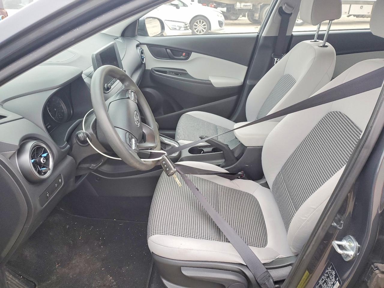 2022 HYUNDAI KONA SEL photo 7