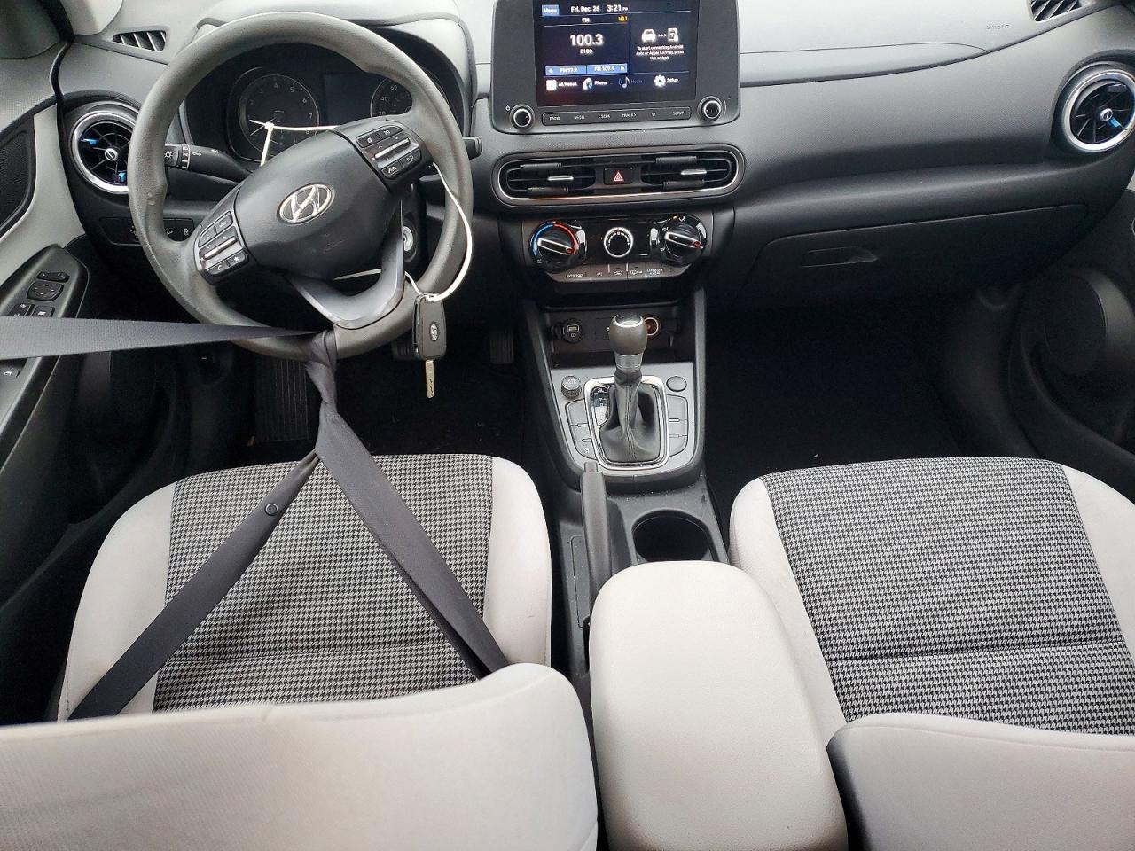 2022 HYUNDAI KONA SEL photo 8