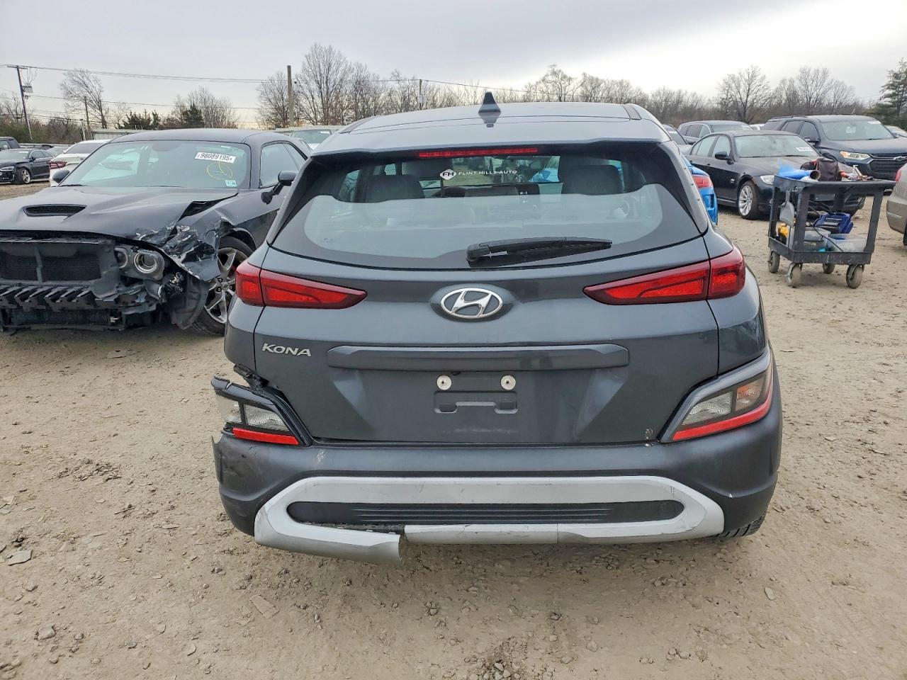 2022 HYUNDAI KONA SEL photo 6