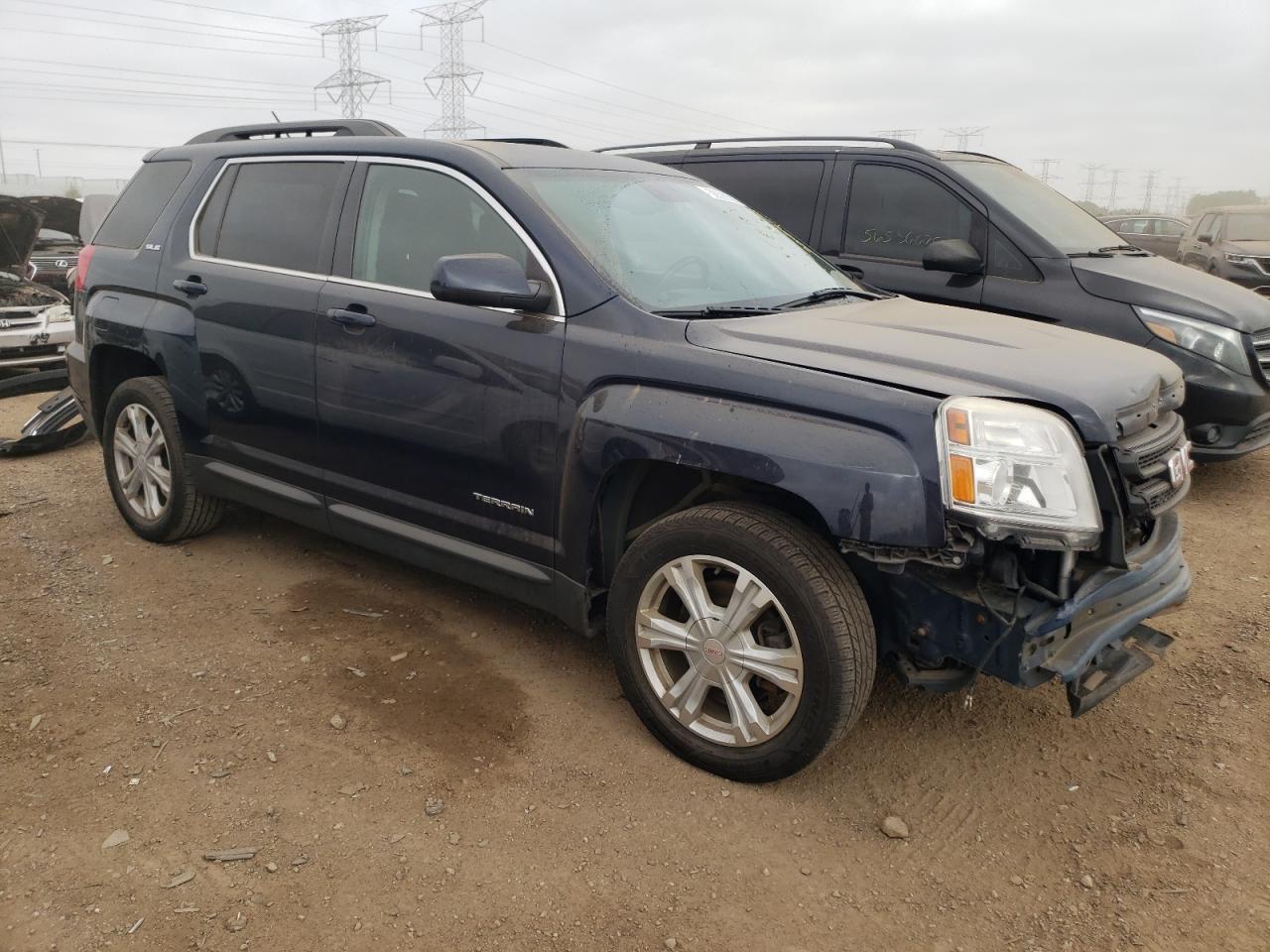 2017 GMC TERRAIN photo 4