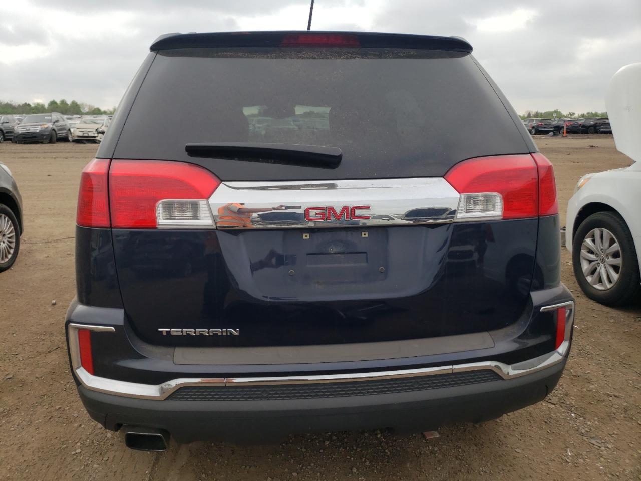 2017 GMC TERRAIN photo 6