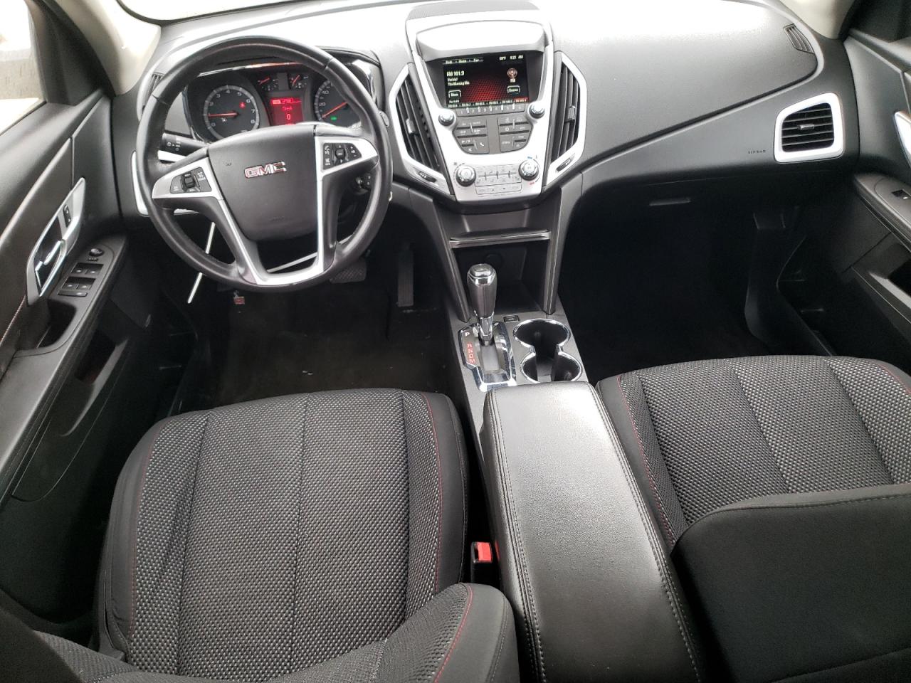 2017 GMC TERRAIN photo 8