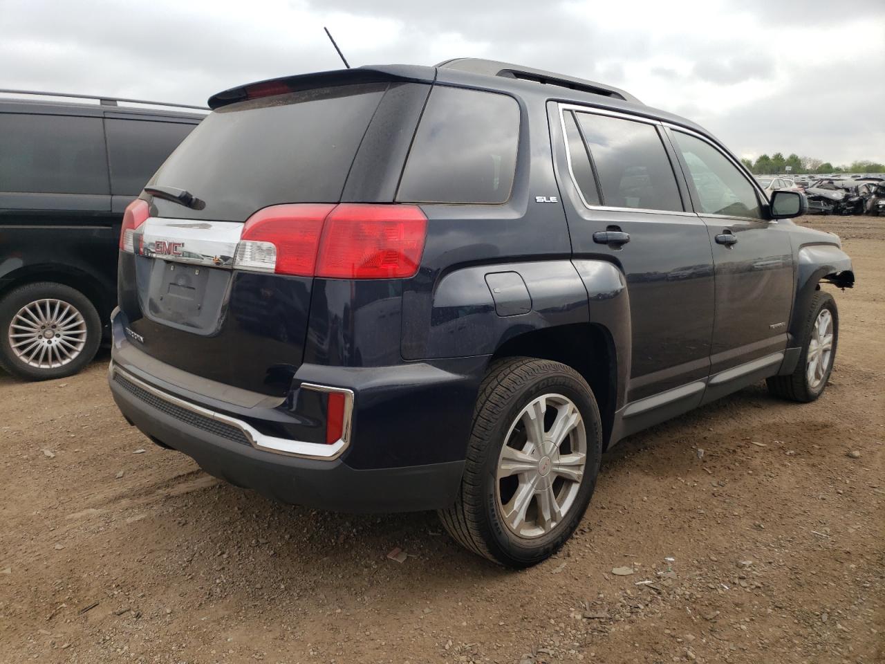 2017 GMC TERRAIN photo 3