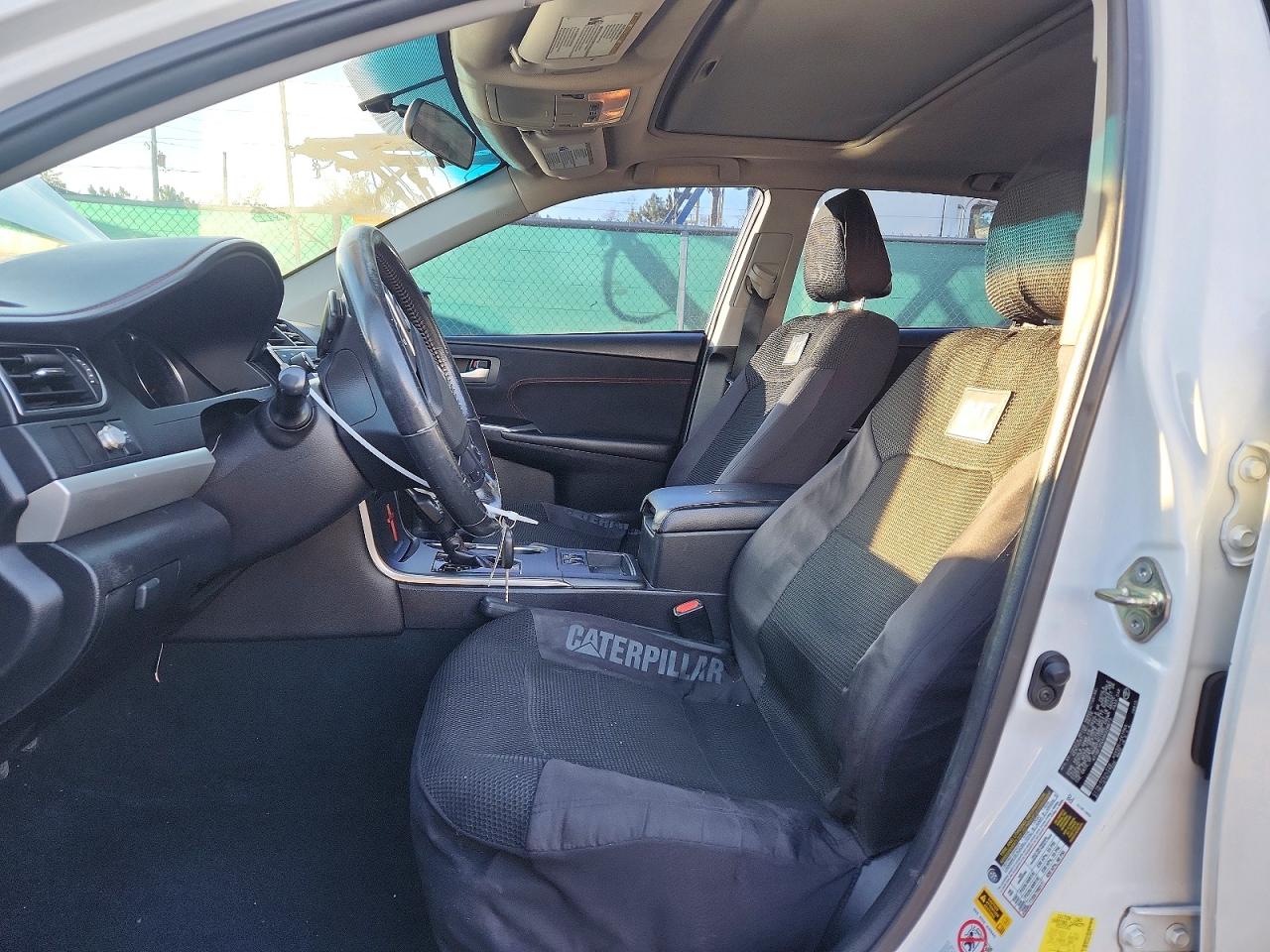 2017 TOYOTA CAMRY LE photo 7