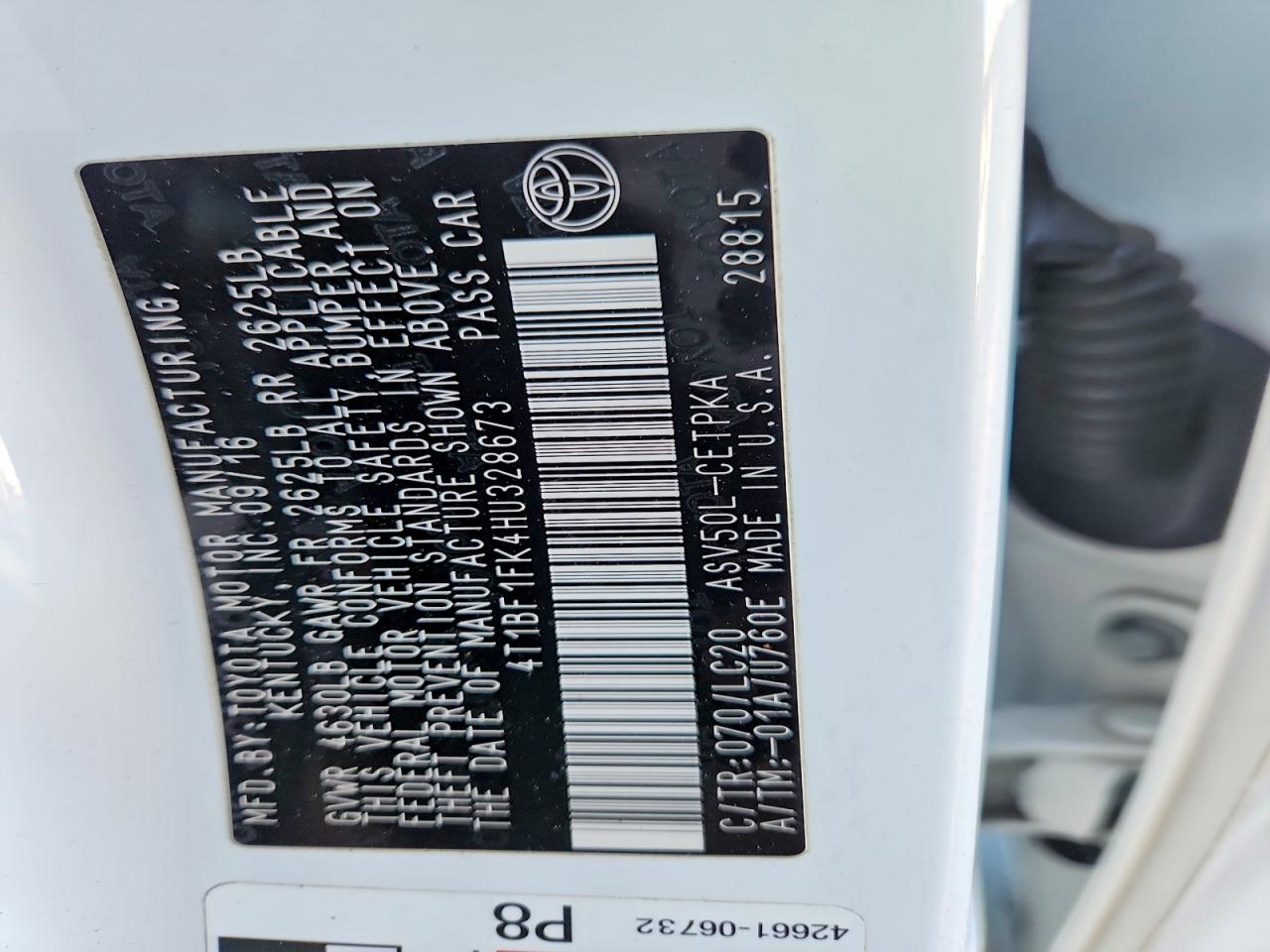2017 TOYOTA CAMRY LE photo 12