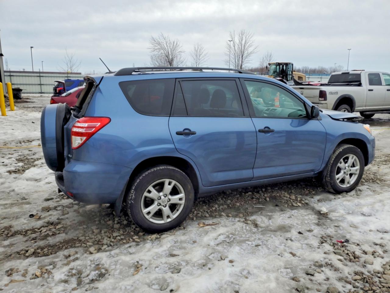 2010 TOYOTA RAV4 photo 3