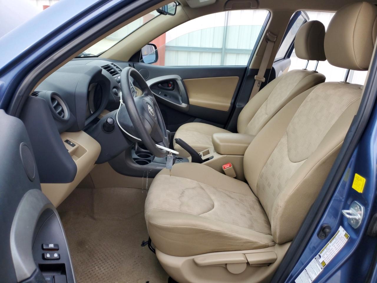 2010 TOYOTA RAV4 photo 7