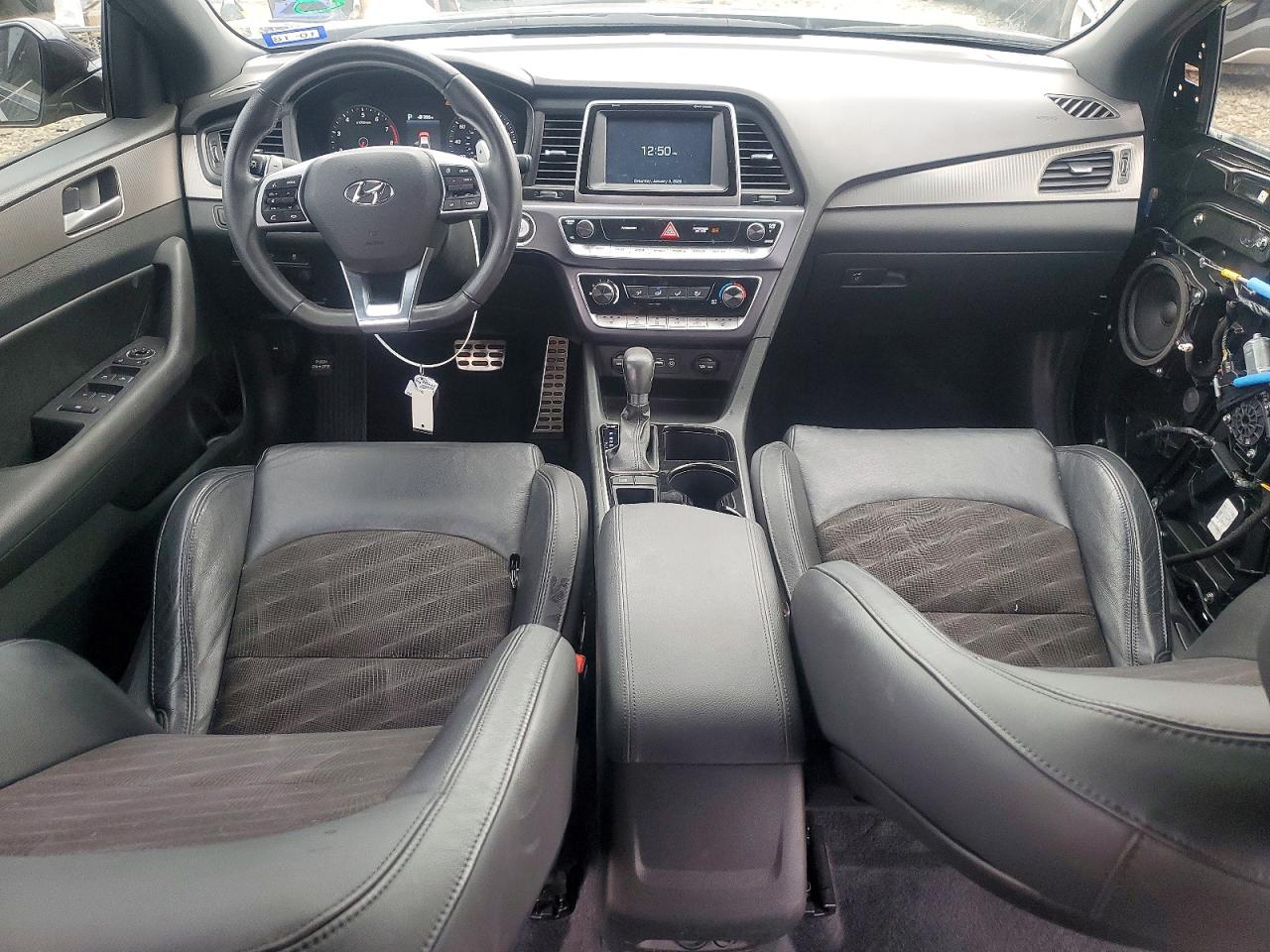 2018 HYUNDAI SONATA SPORT photo 8