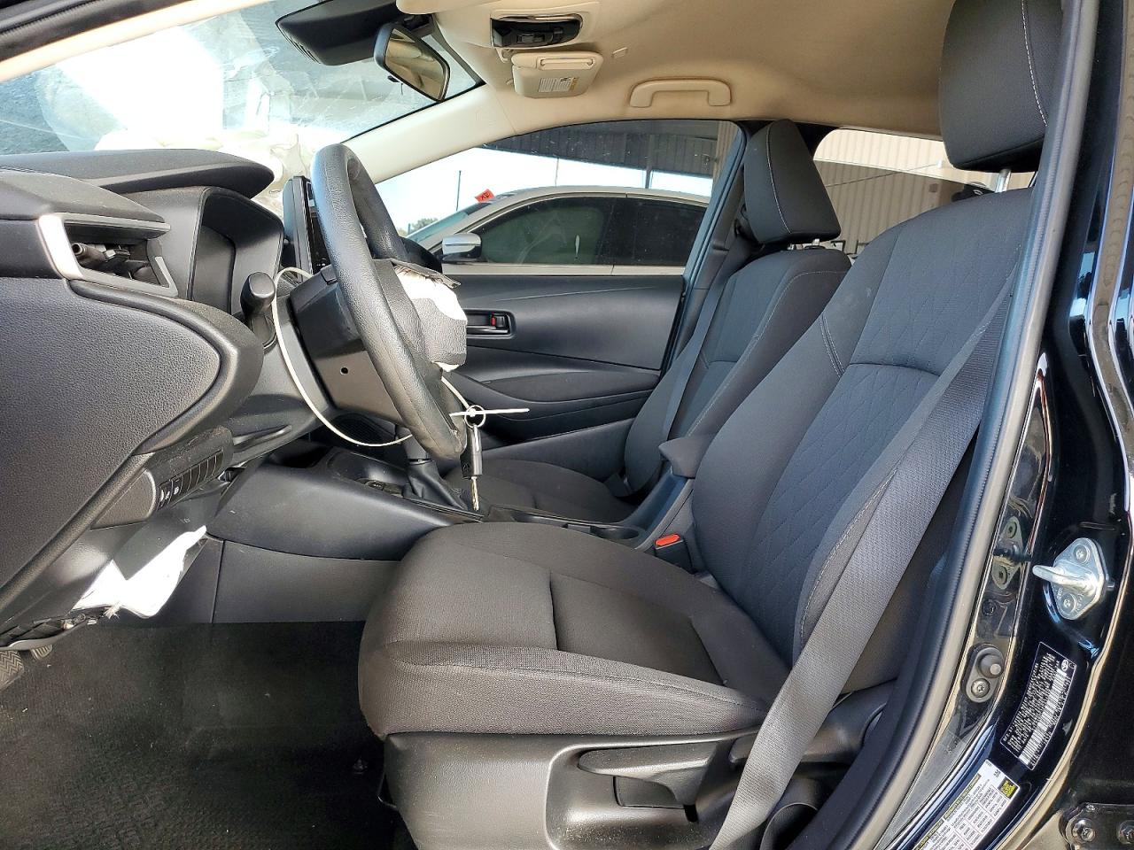 2023 TOYOTA COROLLA LE photo 7