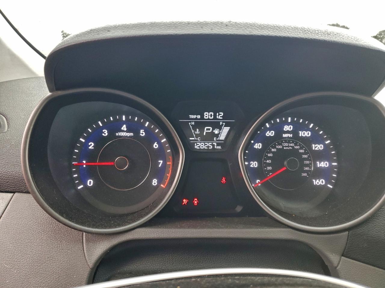 2014 HYUNDAI ELANTRA SE photo 9