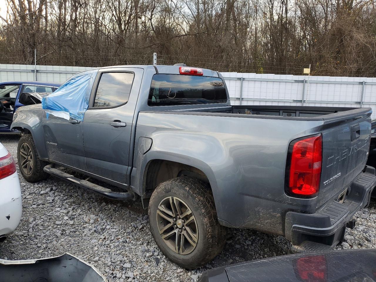 2022 CHEVROLET COLORADO photo 2