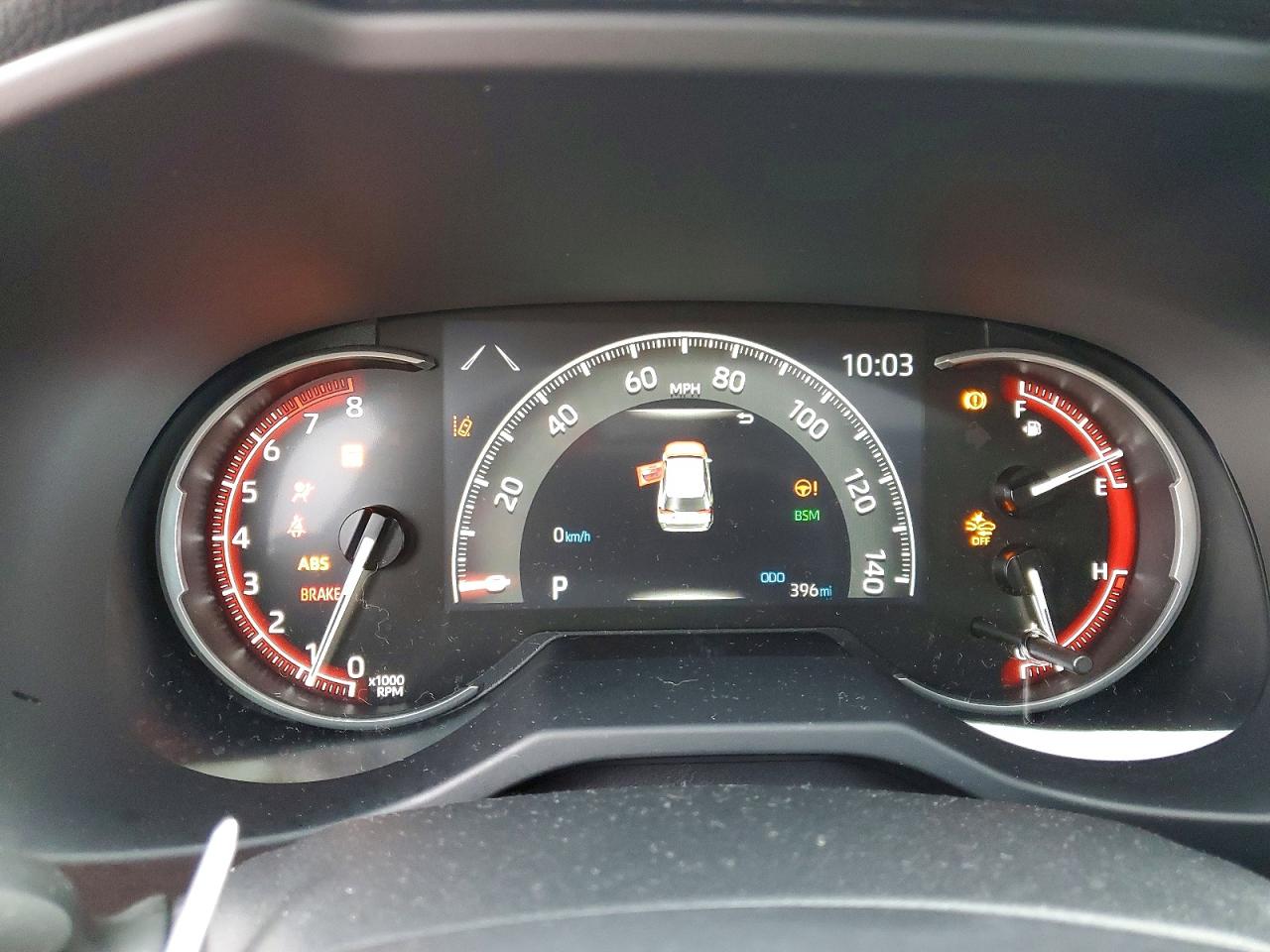 2025 TOYOTA RAV4 XLE photo 9
