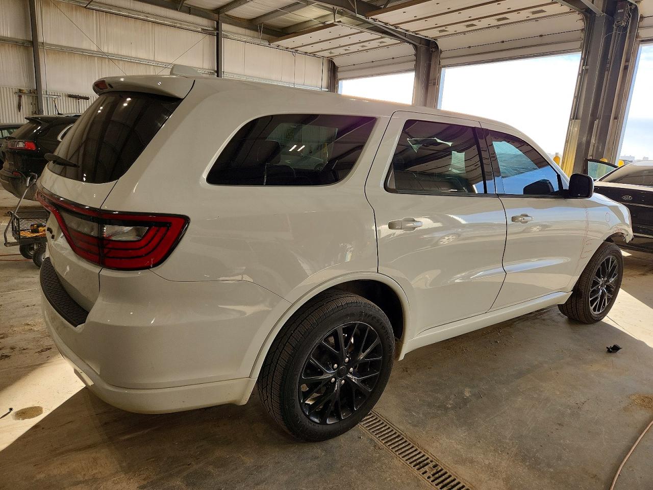 2016 DODGE DURANGO SXT photo 3