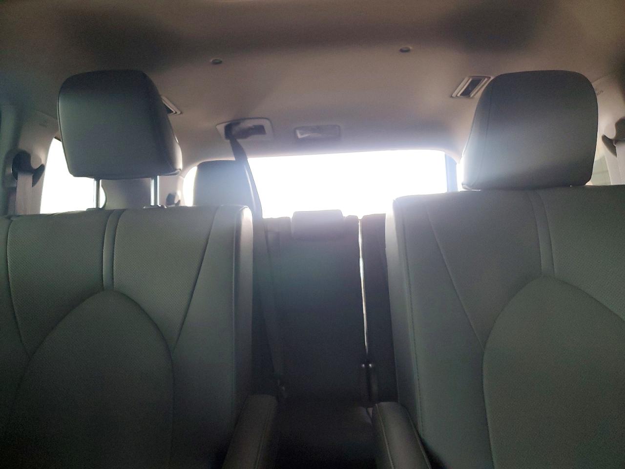 2020 TOYOTA HIGHLANDER LIMITED photo 10