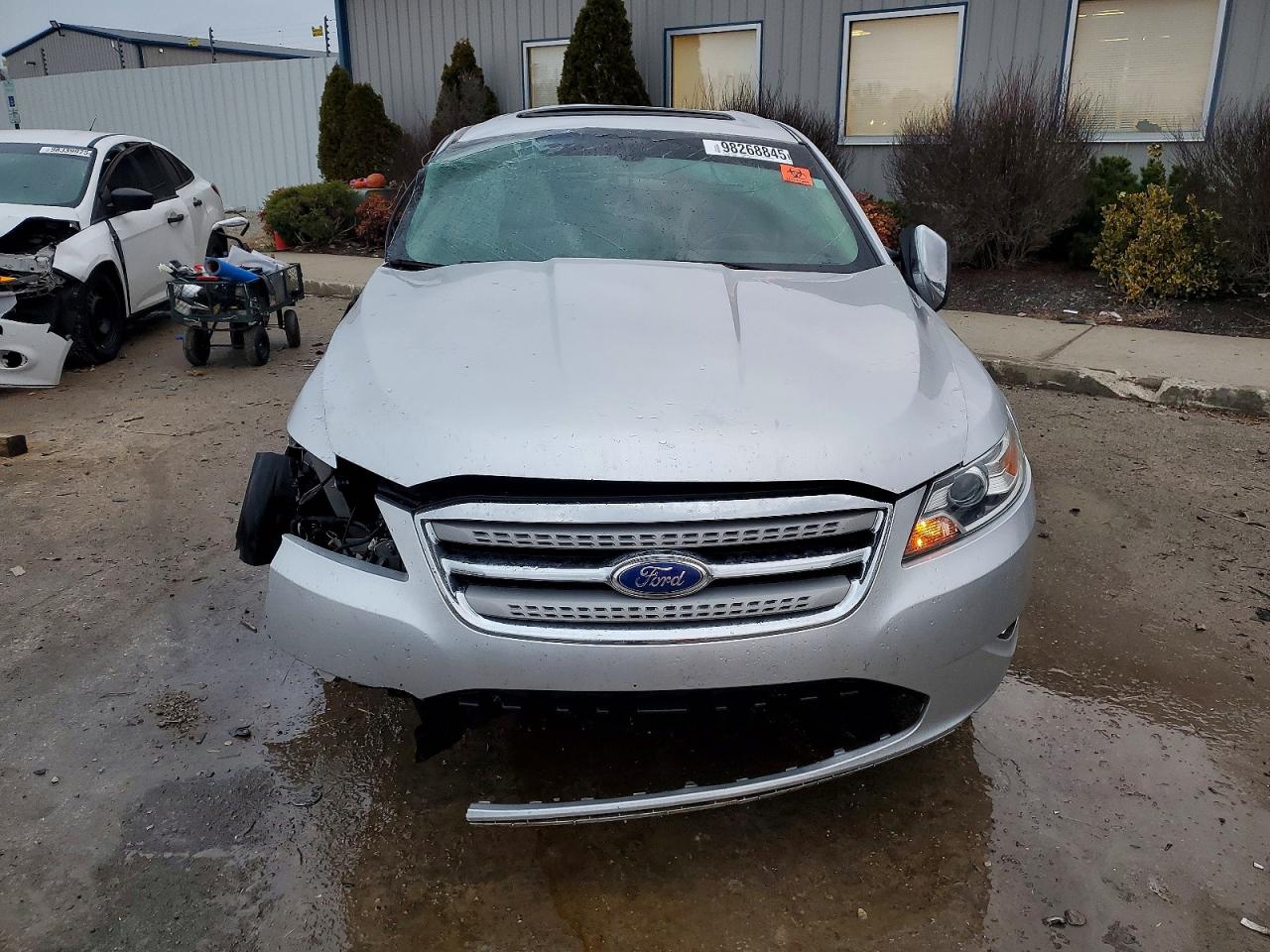 2011 FORD TAURUS LIMITED photo 5