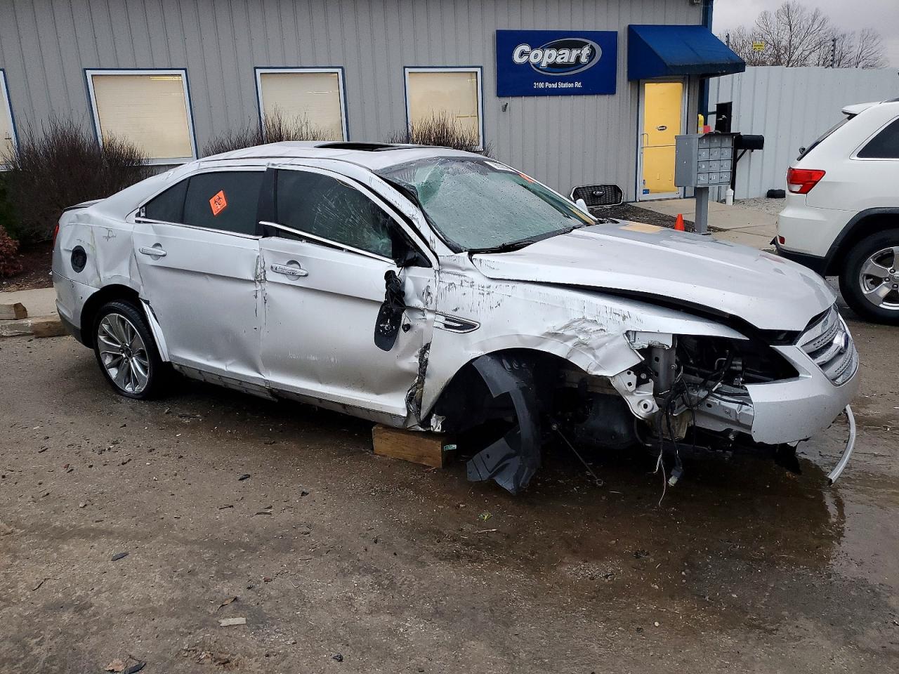 2011 FORD TAURUS LIMITED photo 4