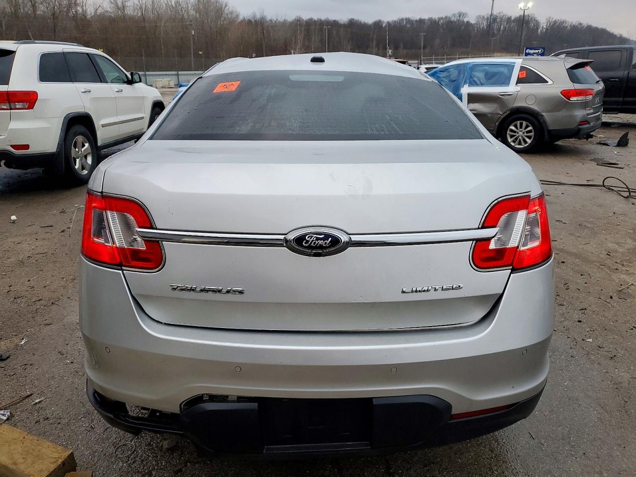 2011 FORD TAURUS LIMITED photo 6