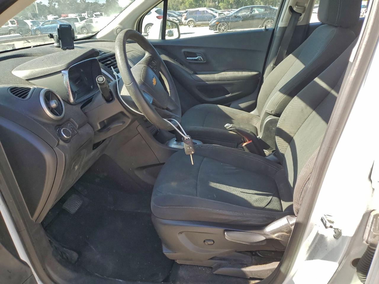 2015 CHEVROLET TRAX 1LS photo 7