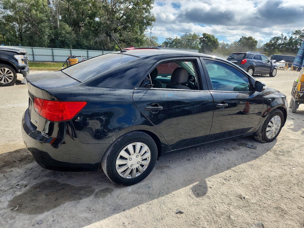 2010 KIA FORTE EX photo 3