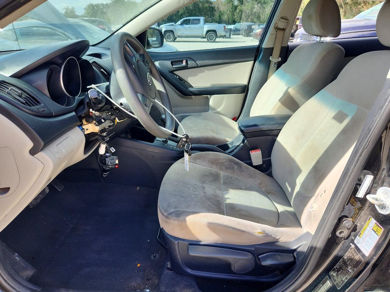 2010 KIA FORTE EX photo 7