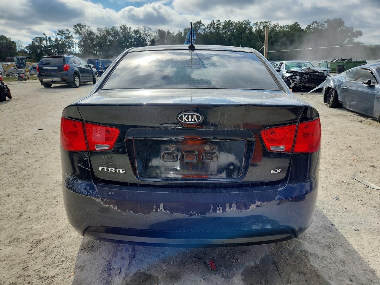 2010 KIA FORTE EX photo 6