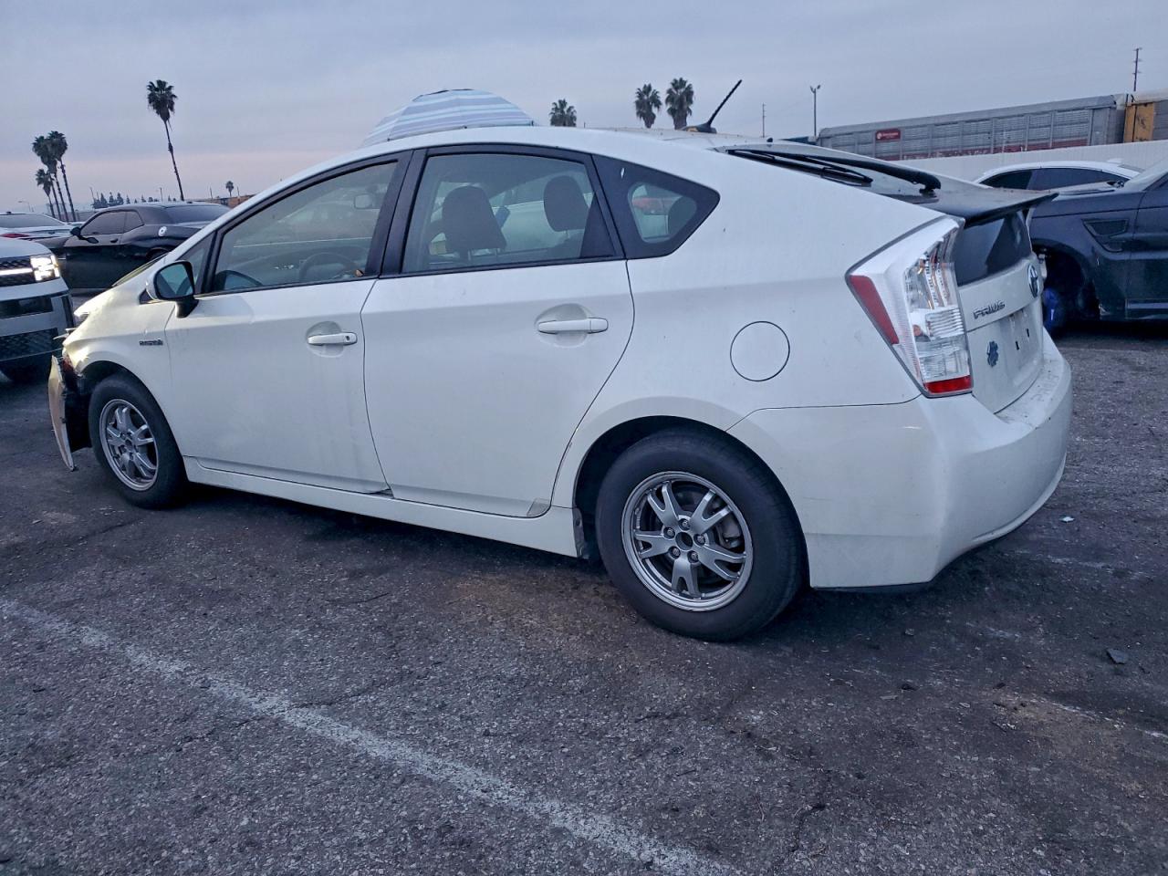 2010 TOYOTA PRIUS II photo 2