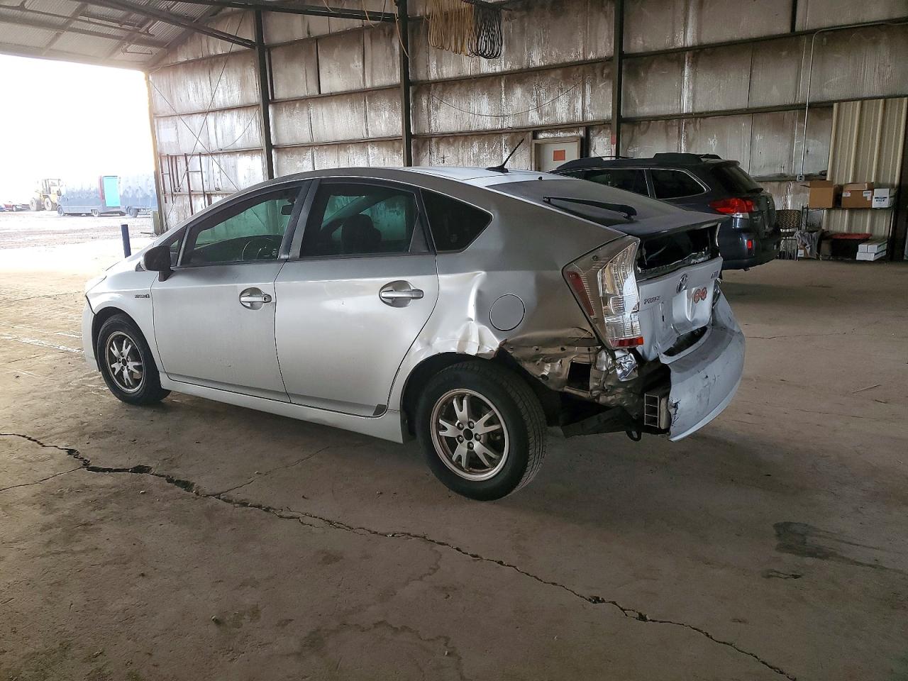 2011 TOYOTA PRIUS photo 2