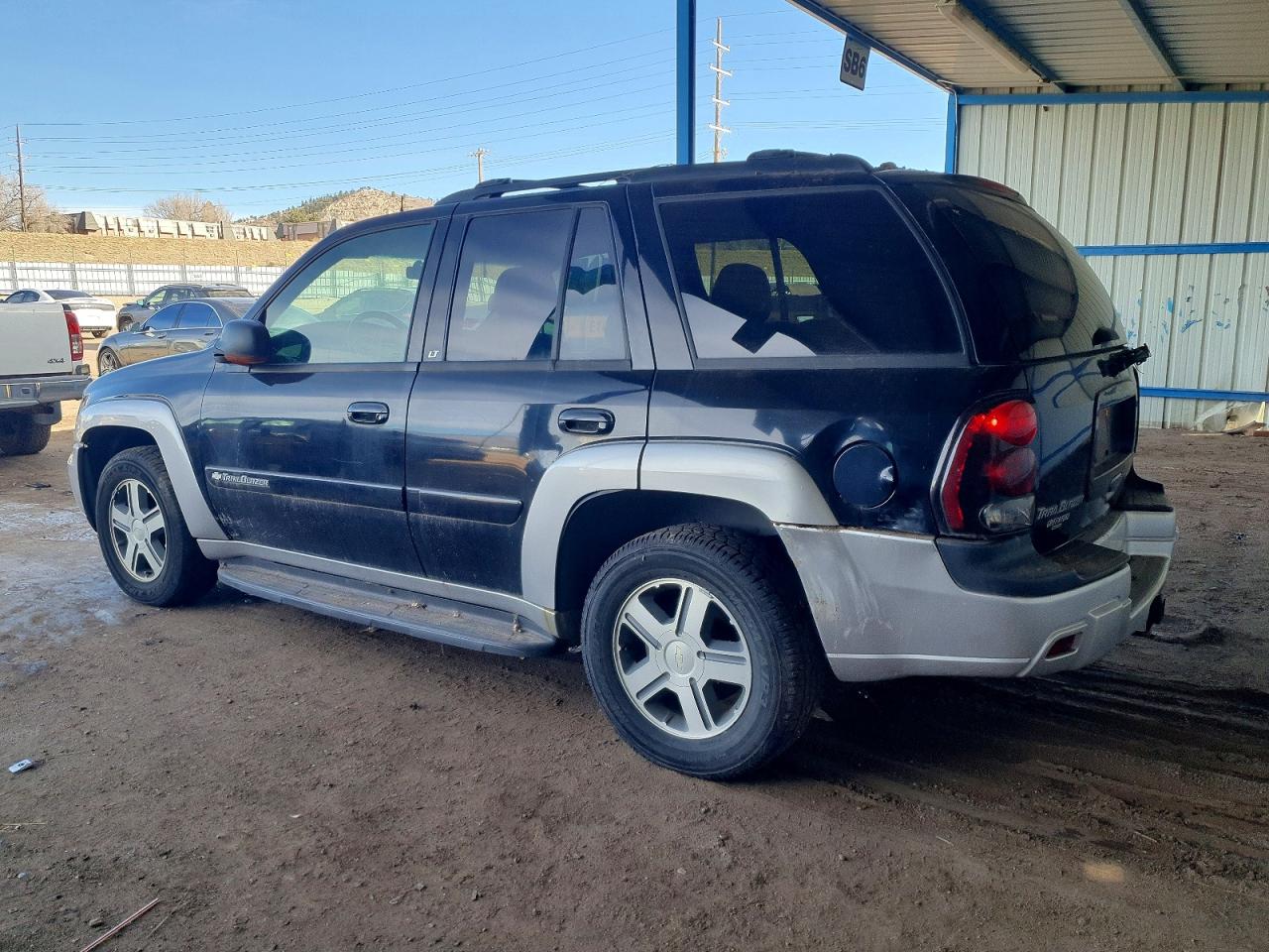 2004 CHEVROLET TRAILBLAZER LS photo 2