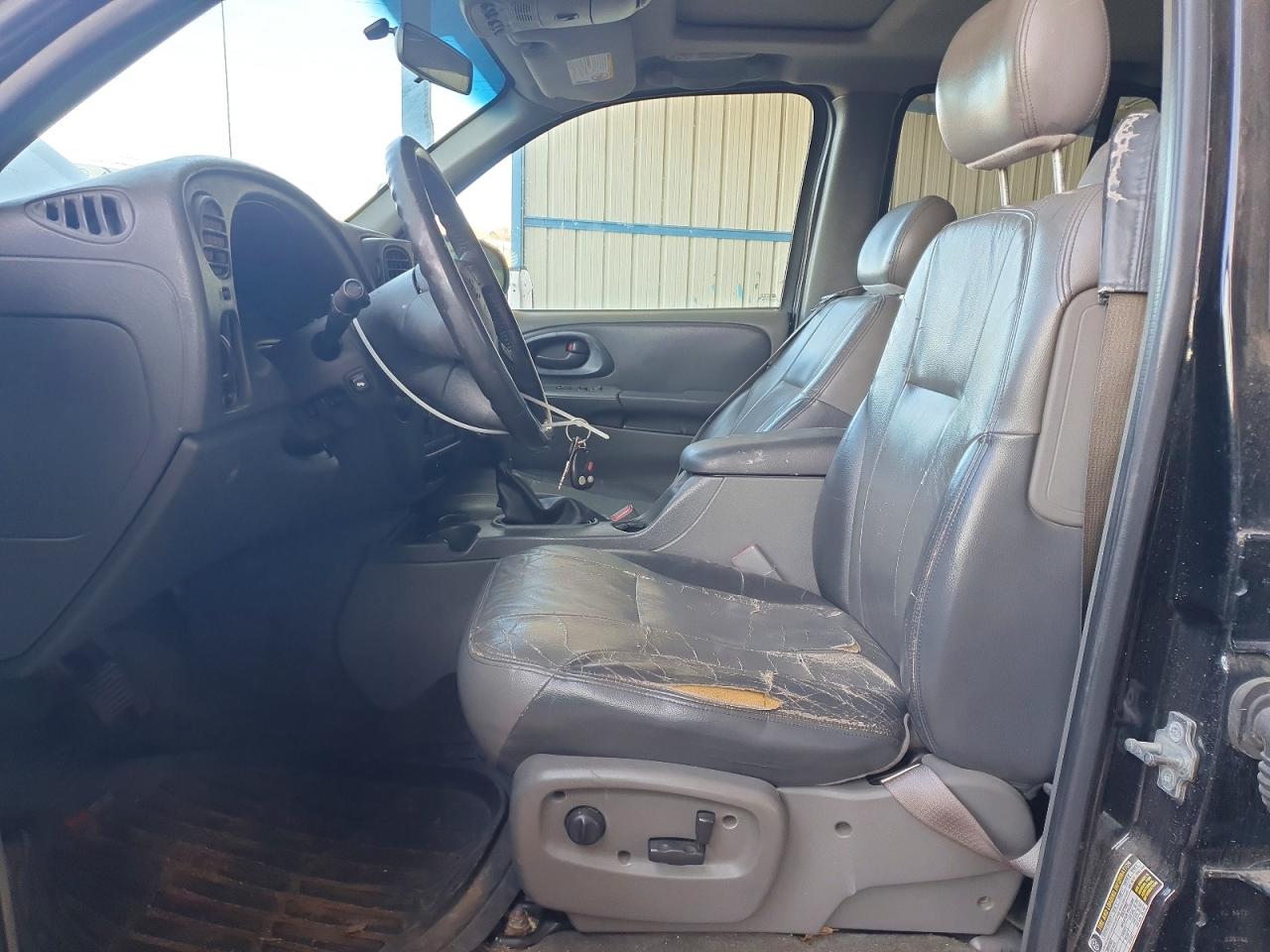 2004 CHEVROLET TRAILBLAZER LS photo 7