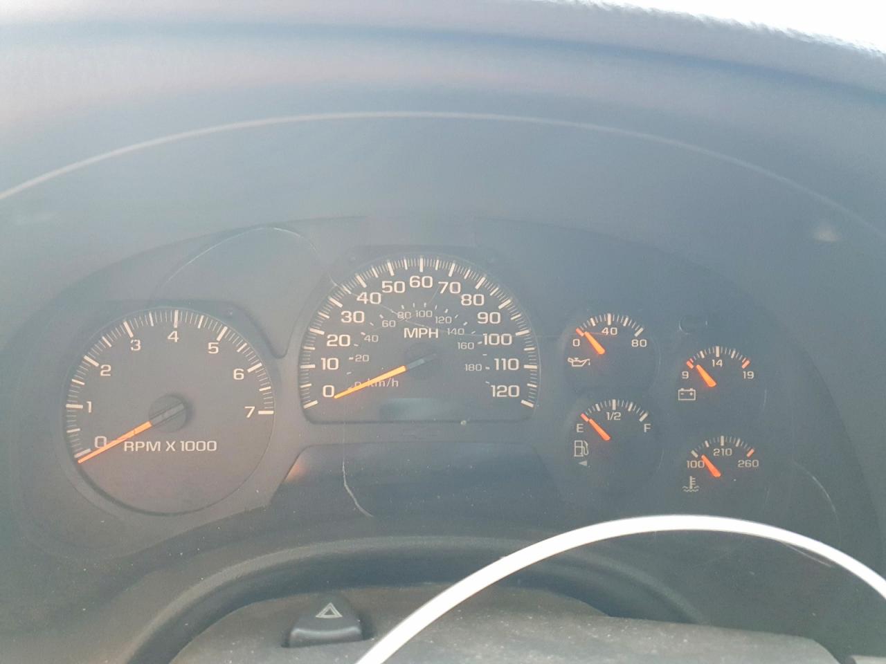 2004 CHEVROLET TRAILBLAZER LS photo 9