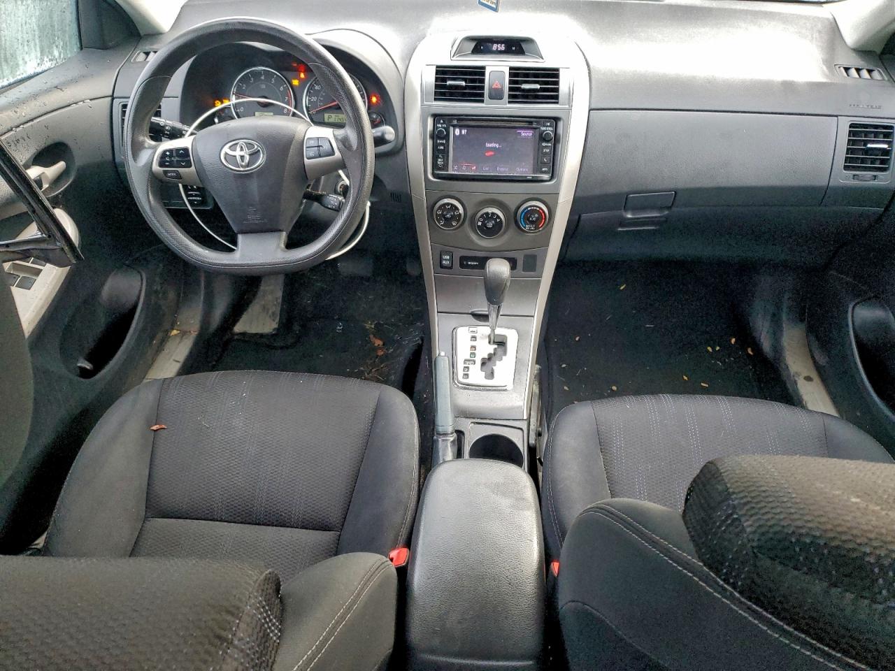 2013 TOYOTA COROLLA BASE photo 8