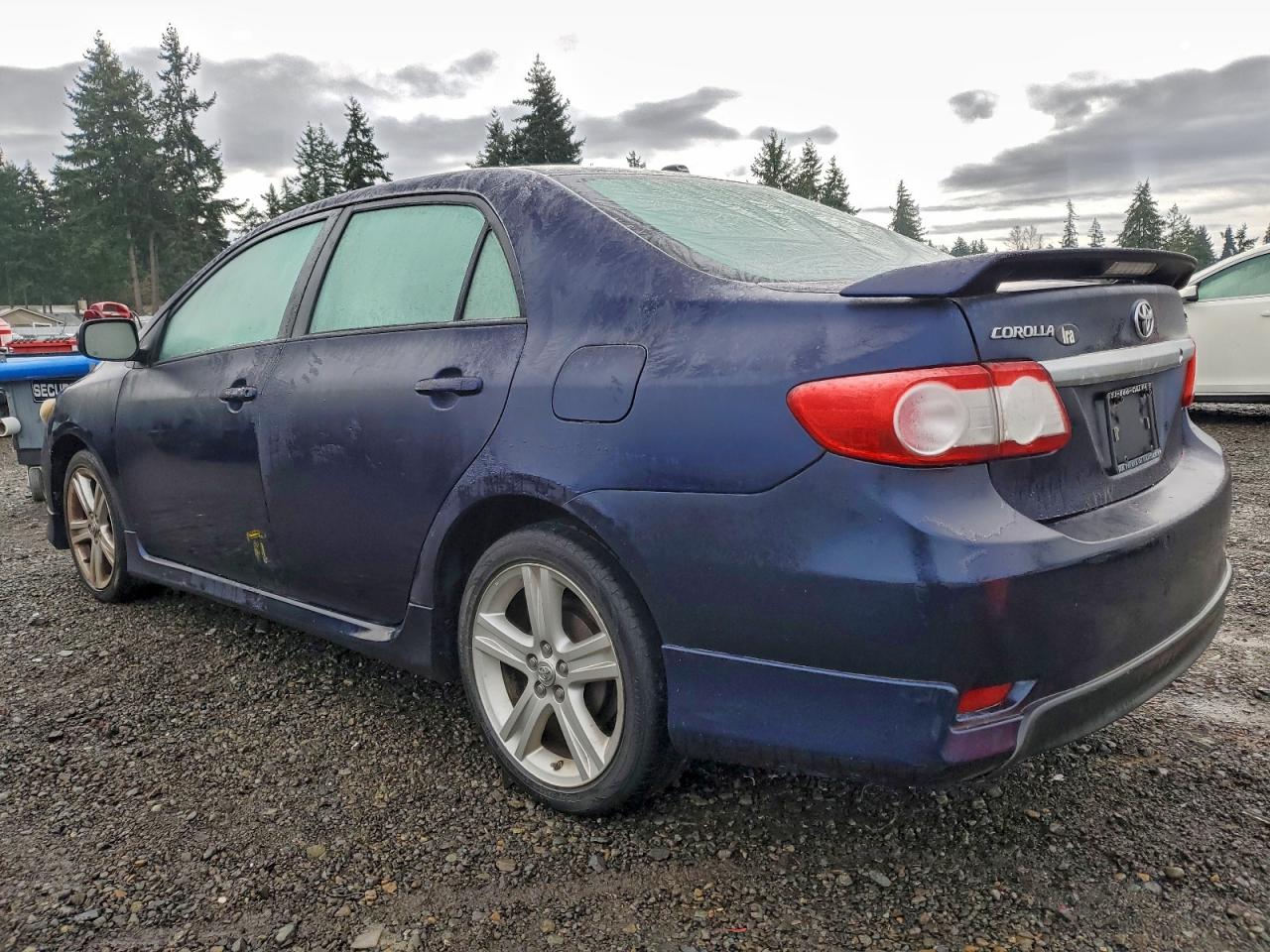 2013 TOYOTA COROLLA BASE photo 2