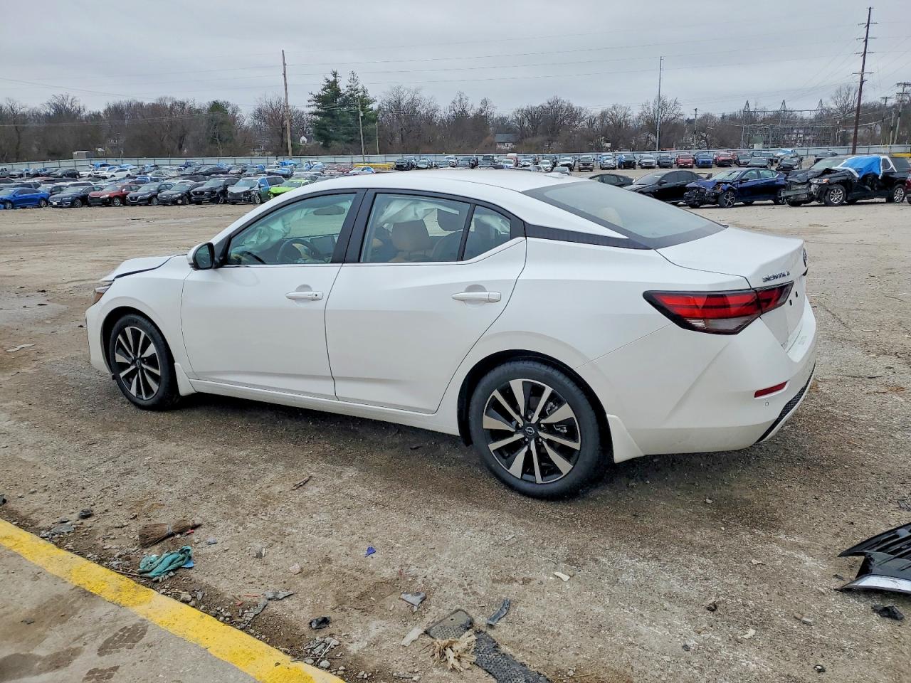 2025 NISSAN SENTRA SV photo 2