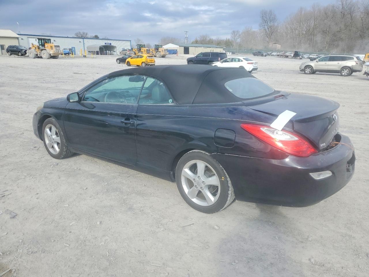 2007 TOYOTA CAMRY SOLARA SE photo 2