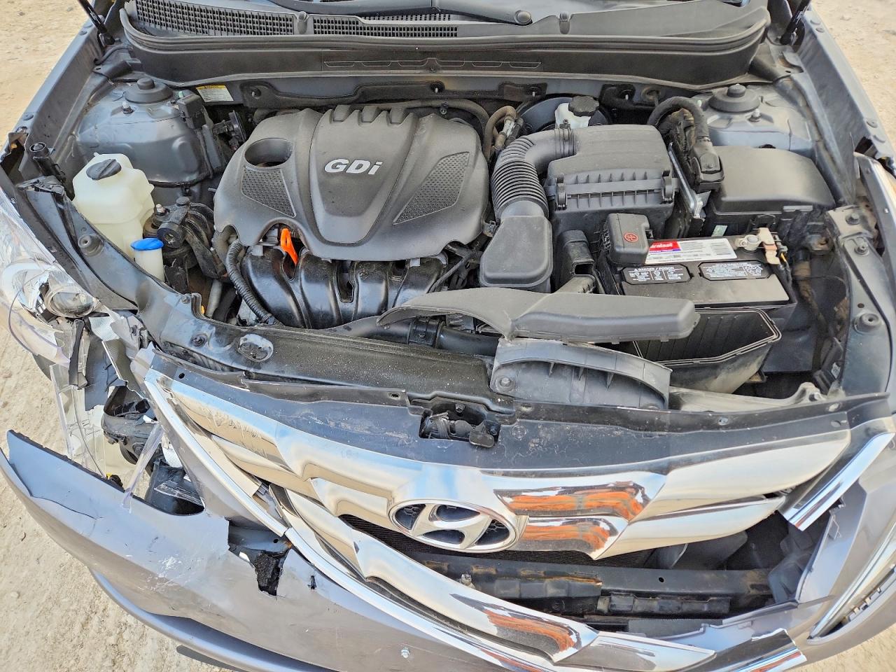 2012 HYUNDAI SONATA SE photo 11