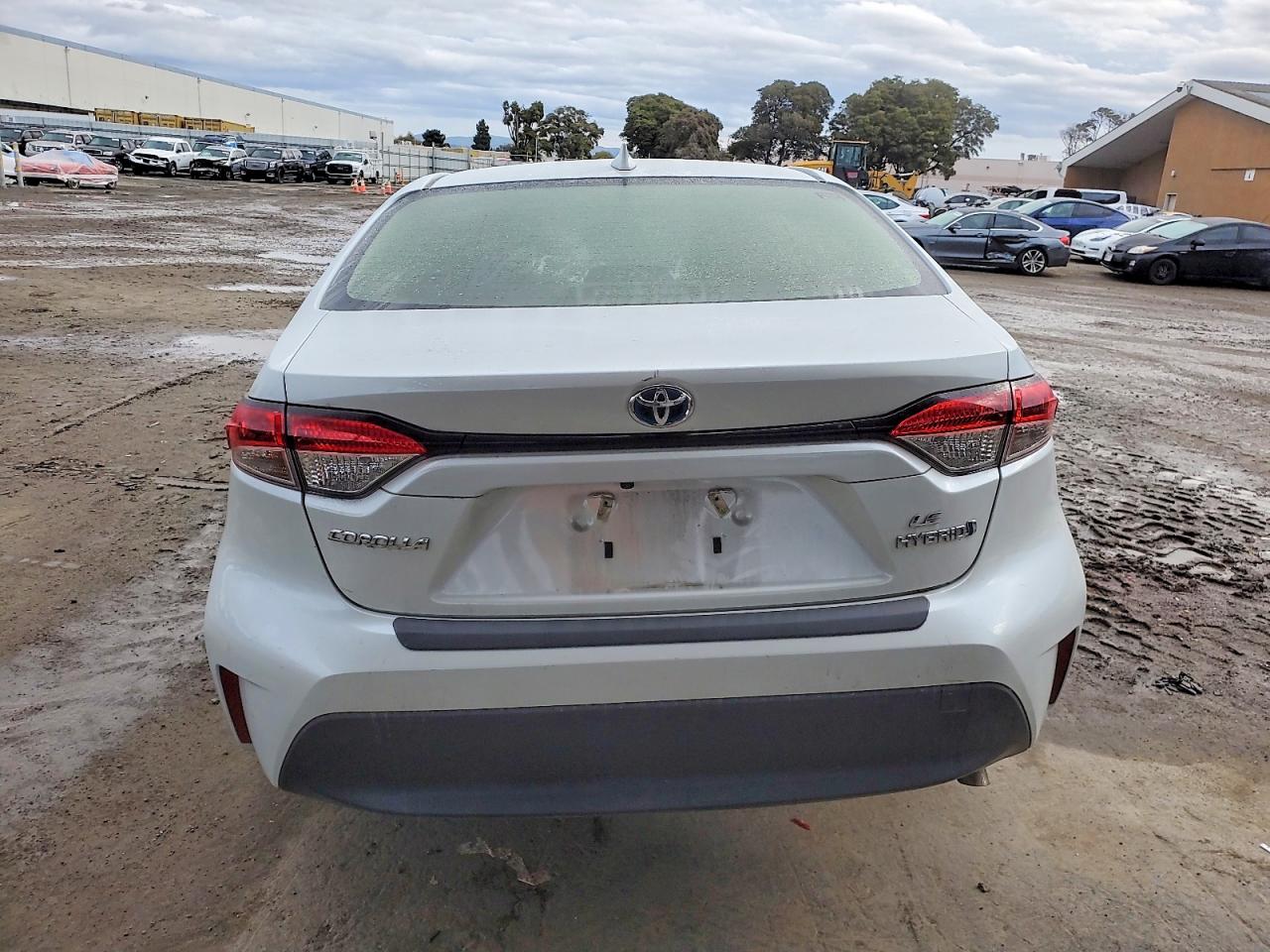 2024 TOYOTA COROLLA LE photo 6