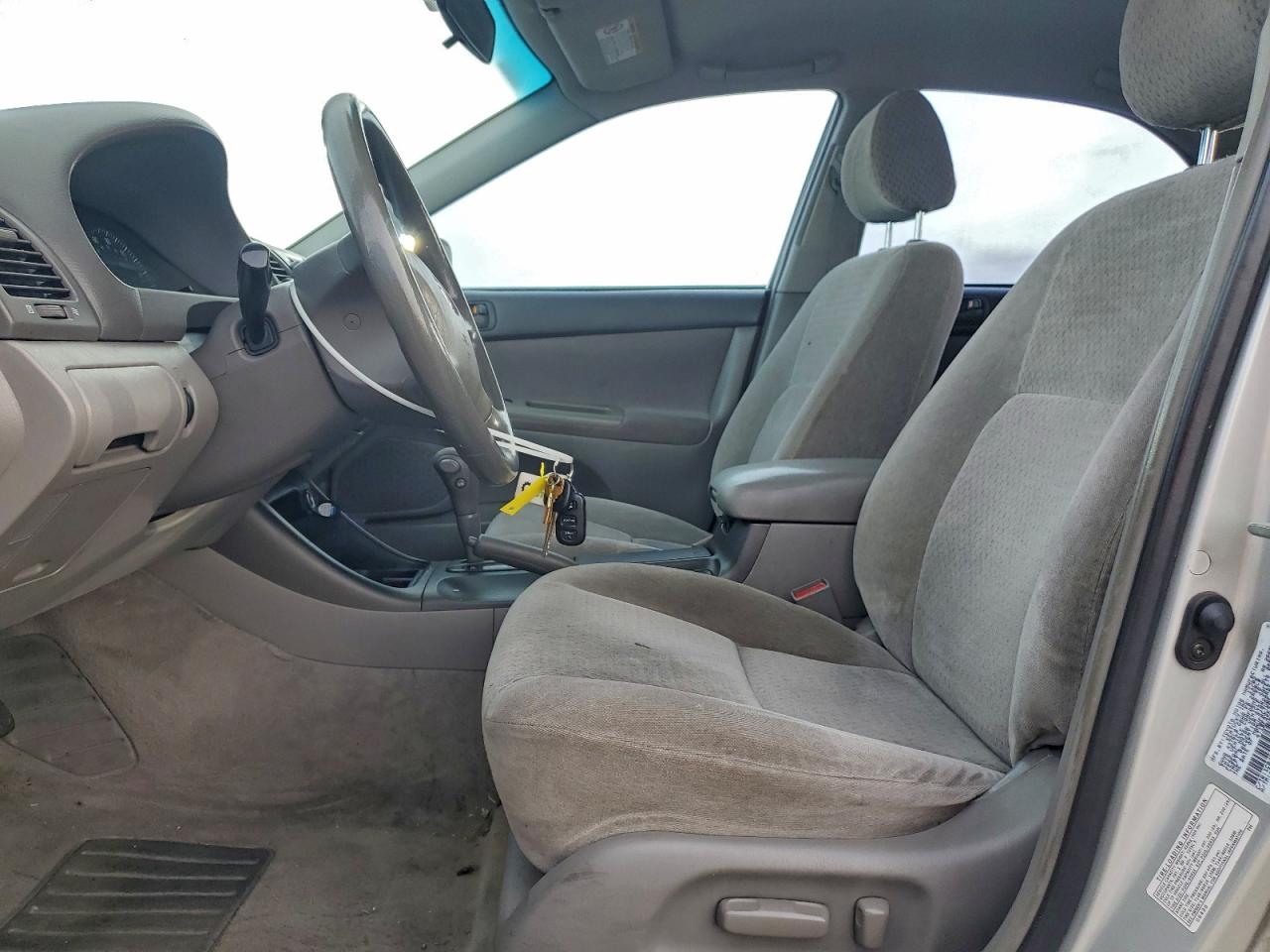 2003 TOYOTA CAMRY LE photo 7