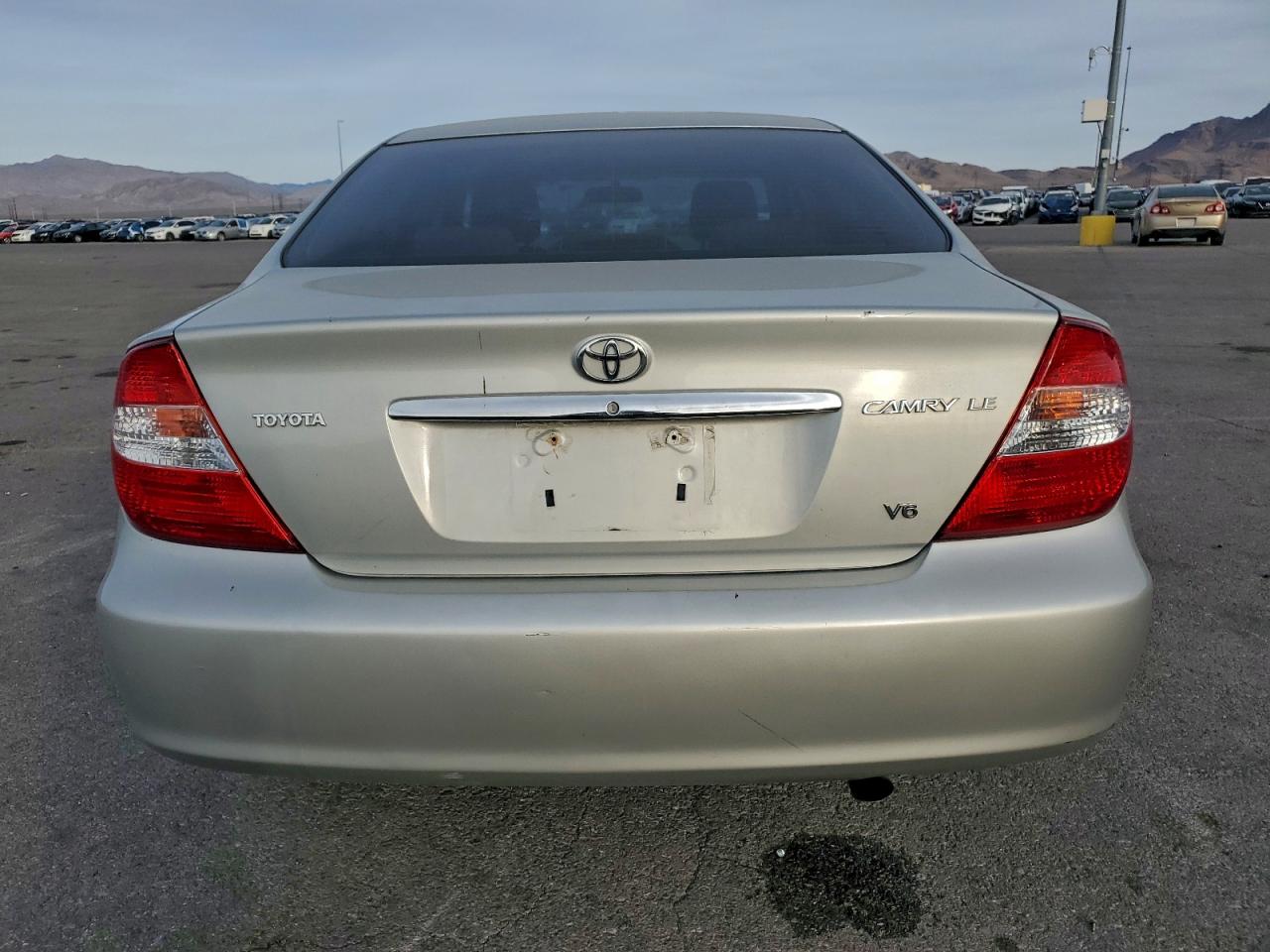 2003 TOYOTA CAMRY LE photo 6
